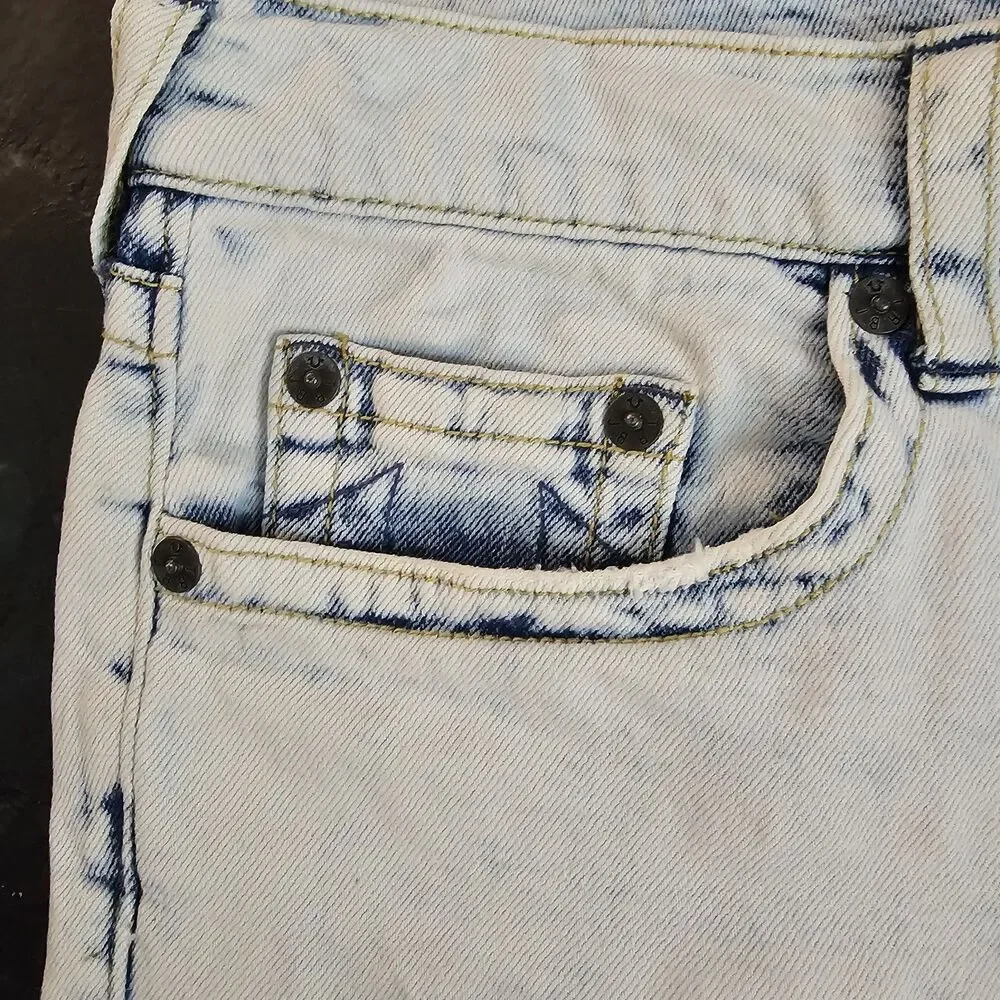 True Religion Ricky Relaxed Straight Cutoff Denim Shorts Mens 32 Distressed